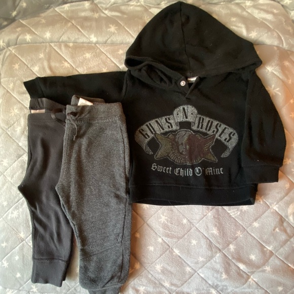 Guns n Roses - Picture 2 of 4